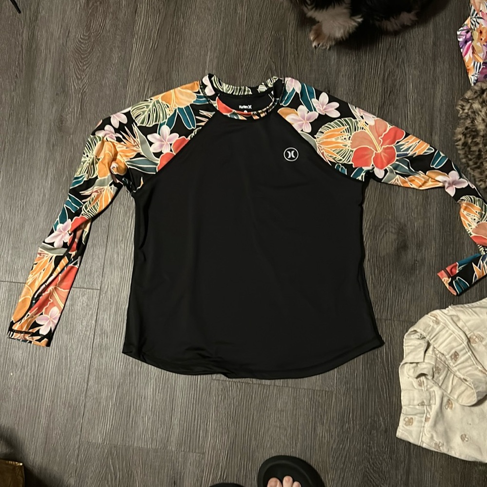 Floral swim shirt for the summer